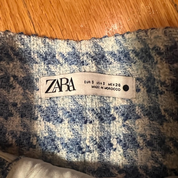 Zara Textured Blue and White Skirt - Picture 2 of 3